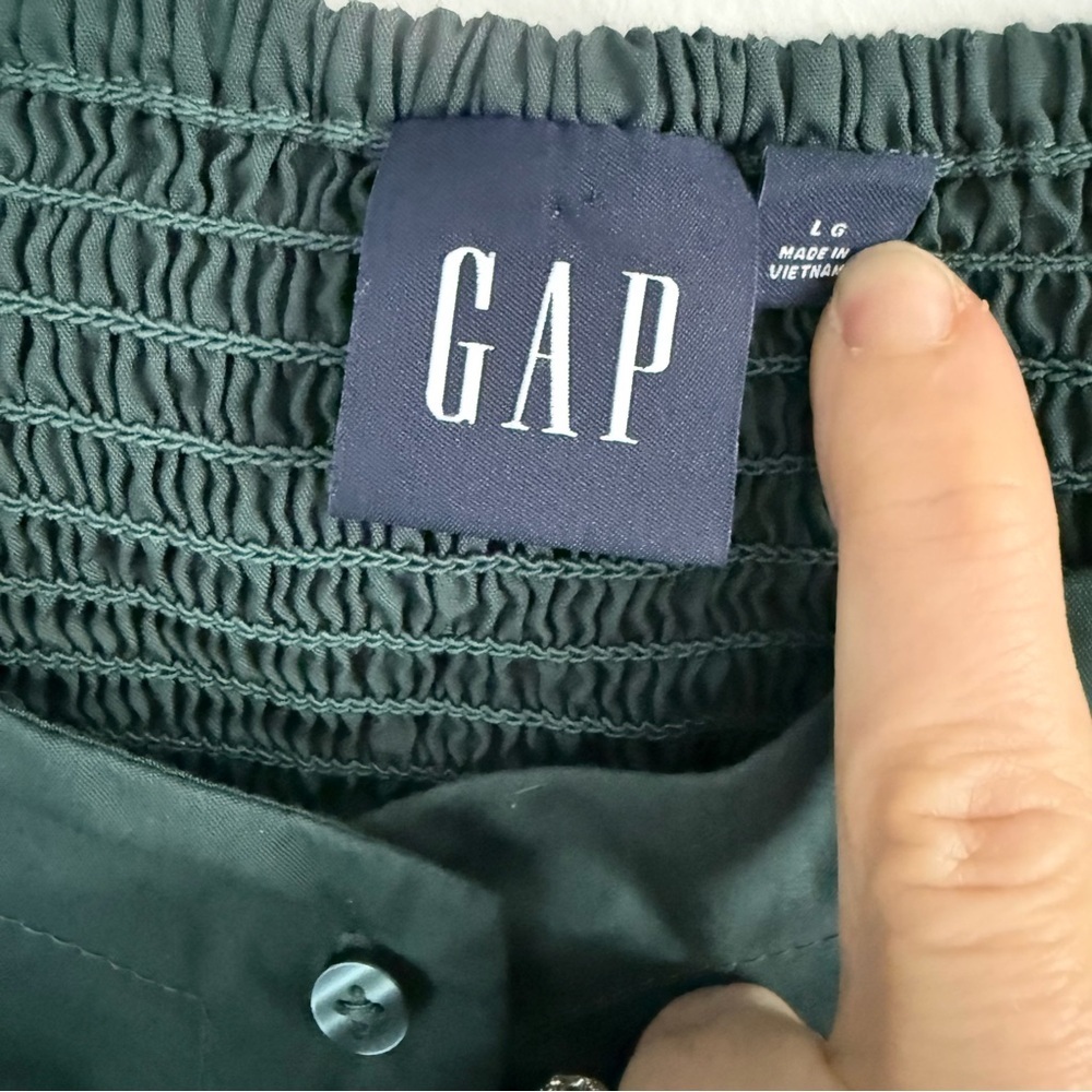 GAP Women's Hunter Green Button-Up Top - Picture 3 of 8